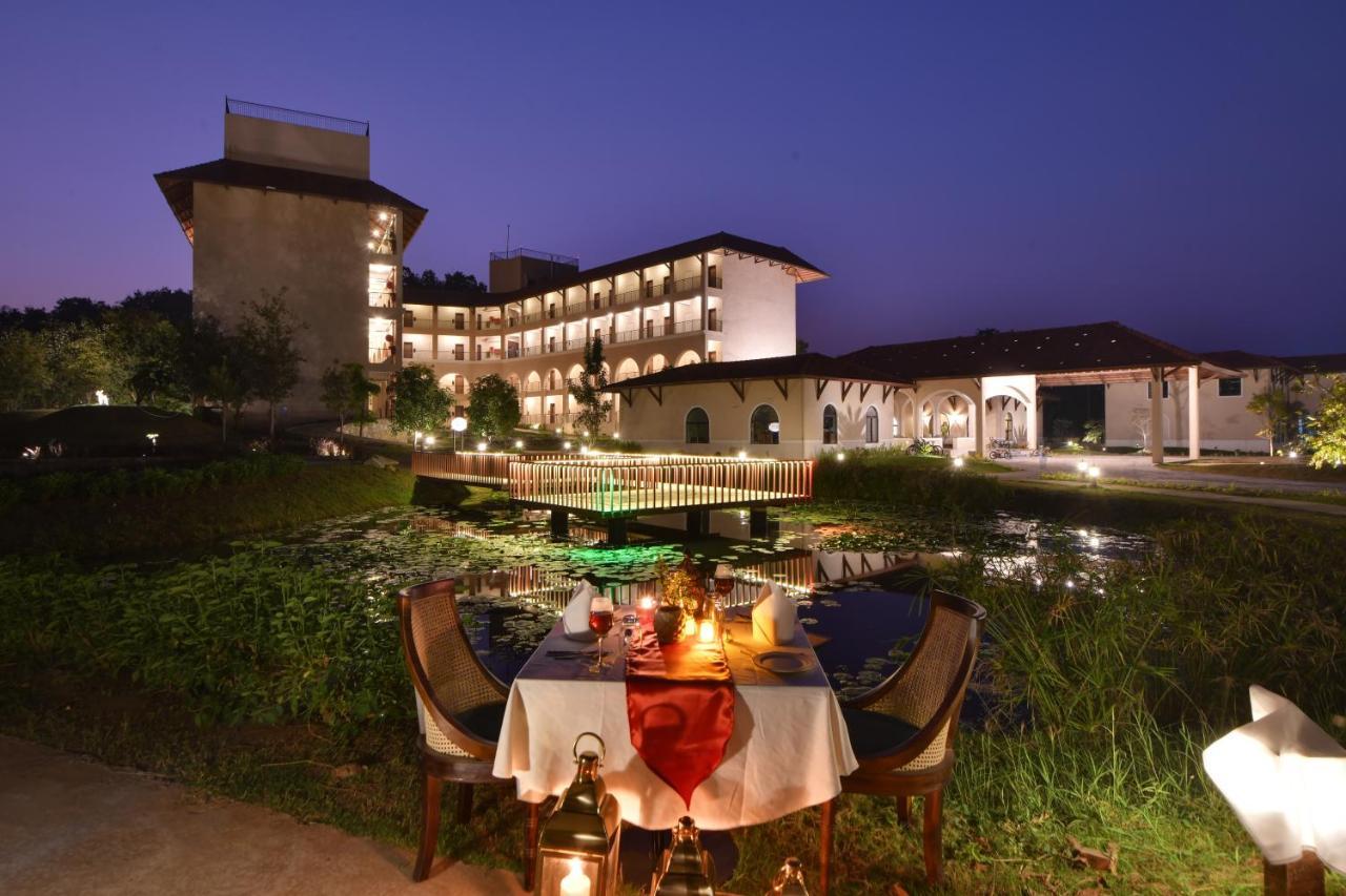 Bhanu The Fern Forest Resort & Spa, Jambughoda Exterior photo