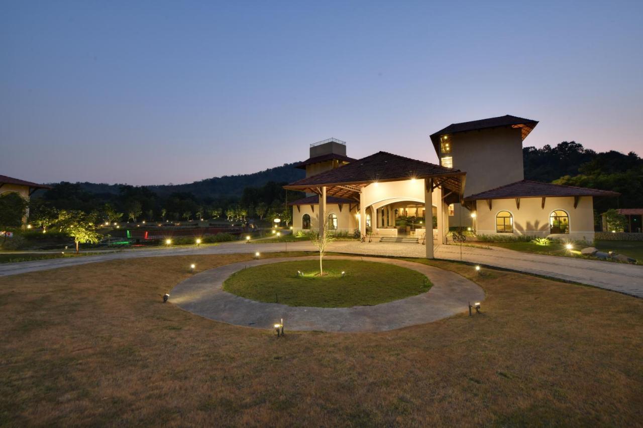 Bhanu The Fern Forest Resort & Spa, Jambughoda Exterior photo