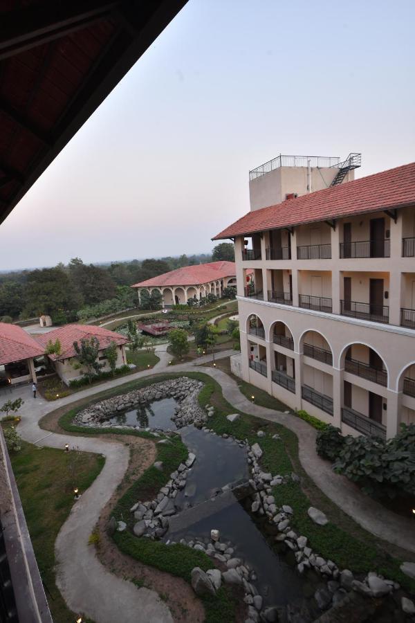 Bhanu The Fern Forest Resort & Spa, Jambughoda Exterior photo