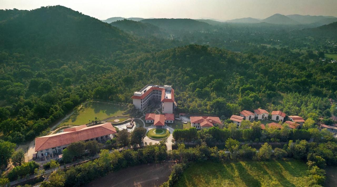 Bhanu The Fern Forest Resort & Spa, Jambughoda Exterior photo
